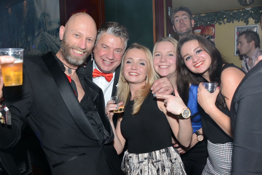 ../Images/Kerstfeest VdG 2014 273.jpg